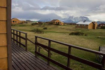Hosteria Lago Tyndall Torres del Paine National Park Extérieur photo